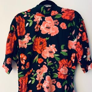 ZARA NWT FLORAL BLOUSE-NEW!